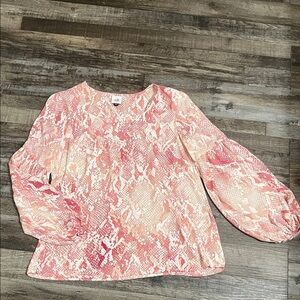 CAbi Pink Snake Print Blouse size Small loose fit balloon sleeve v-neck